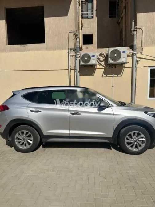 هيونداي توسان 2018 أبيض مستعملة للبيع - 5