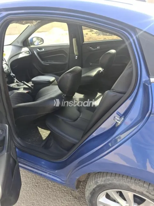 Chery Arrizo 5 2022 White Used for Sale - 5