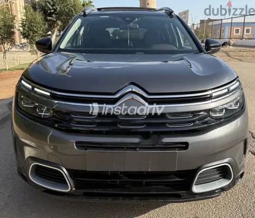 سيتروين C5 2021 رمادي مستعملة للبيع - 1