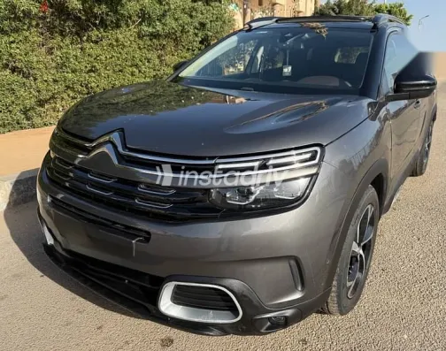 سيتروين C5 2021 رمادي مستعملة للبيع - 3