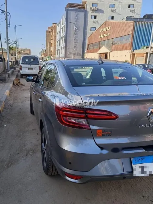 رينو تاليانت 2025 رمادي غامق مستعملة للبيع - 5
