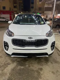كيا سبورتاج 2017 أبيض مستعملة للبيع