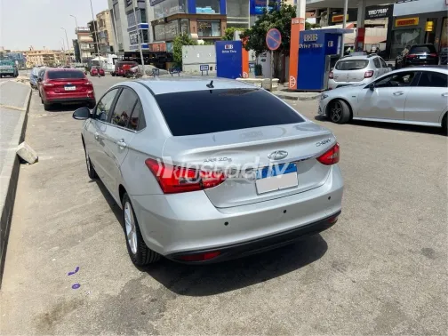 شيرى اريزو 5 2025 أبيض مستعملة للبيع - 4