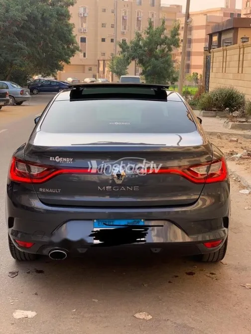 رينو ميجان 2020 أبيض مستعملة للبيع - 5