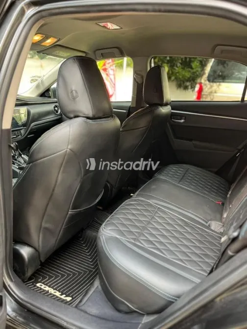 تويوتا كورولا 2017 أسود مستعملة للبيع - 5