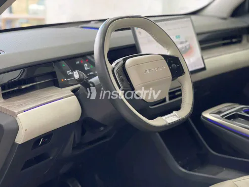 جيتور داشينج 2025 أبيض مستعملة للبيع - 7