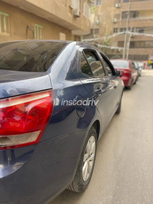 شيفروليه أوبترا 2018 أبيض مستعملة للبيع - 2