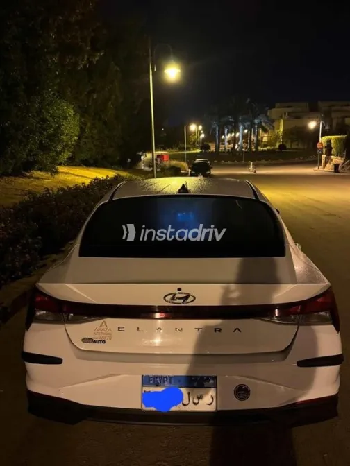 هيونداي إلنترا سى ان 7 2022 أبيض مستعملة للبيع - 2