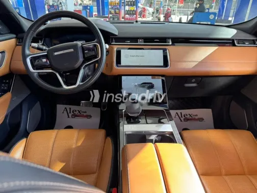 Land Rover Velar 2021 Silver Used for Sale - 3