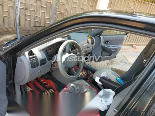 هيونداي فيرنا 2015 أسود مستعملة للبيع - 2