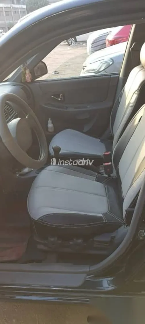 هيونداي فيرنا 2015 أسود مستعملة للبيع - 8