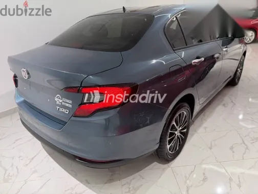 فيات تيبو 2024 أزرق غامق مستعملة للبيع - 5