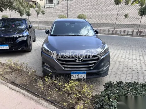 هيونداي توسان 2018 رمادي مستعملة للبيع - 1