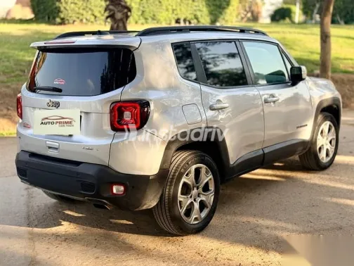Jeep Renegade 2020 Silver Used for Sale - 5