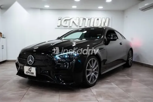 مرسيدس E 200 2021 أسود مستعملة للبيع - 2