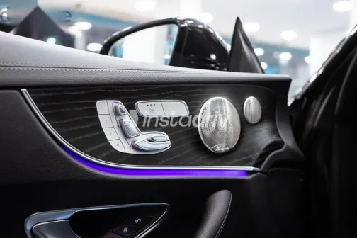 مرسيدس E 200 2021 أسود مستعملة للبيع - 7