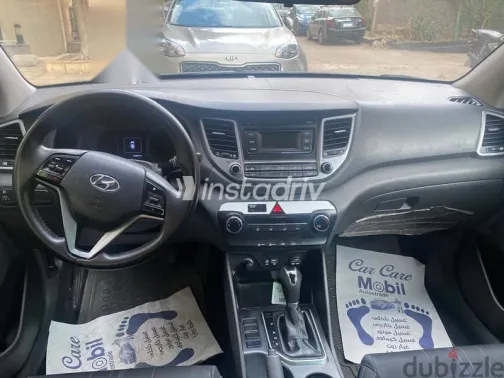 هيونداي توسان 2017 بني مستعملة للبيع - 7