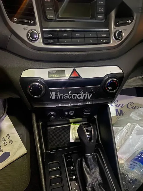 هيونداي توسان 2017 بني مستعملة للبيع - 9