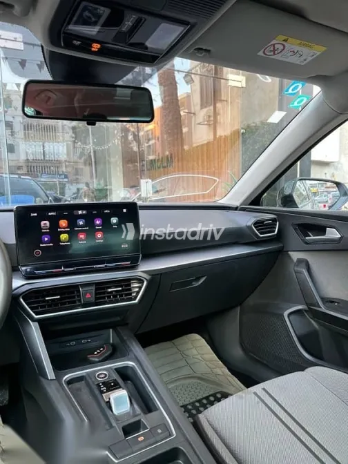 سيات ليون 2022 أسود مستعملة للبيع - 4