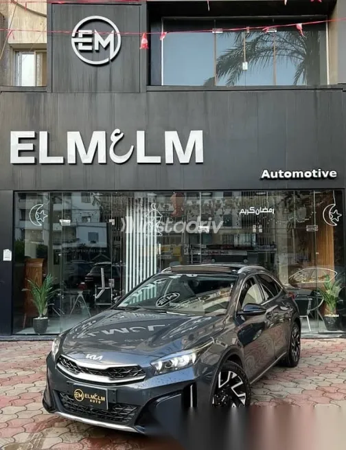 كيا اكسيد 2025 أسود مستعملة للبيع - 1