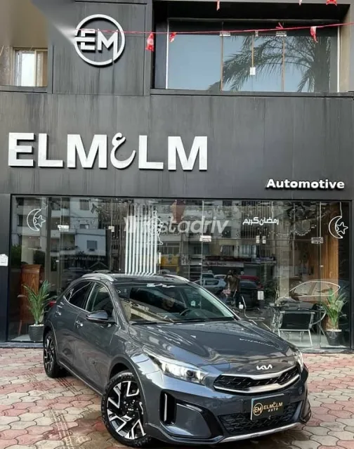 كيا اكسيد 2025 أسود مستعملة للبيع - 3