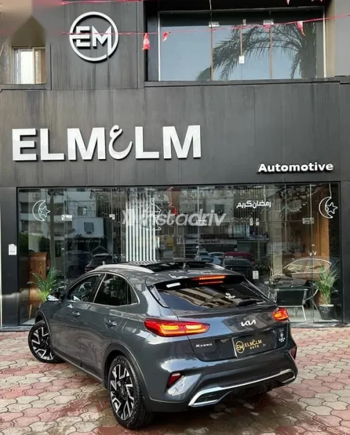 كيا اكسيد 2025 أسود مستعملة للبيع - 10