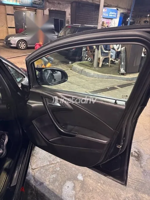 اوبل أسترا 2015 أسود مستعملة للبيع - 8