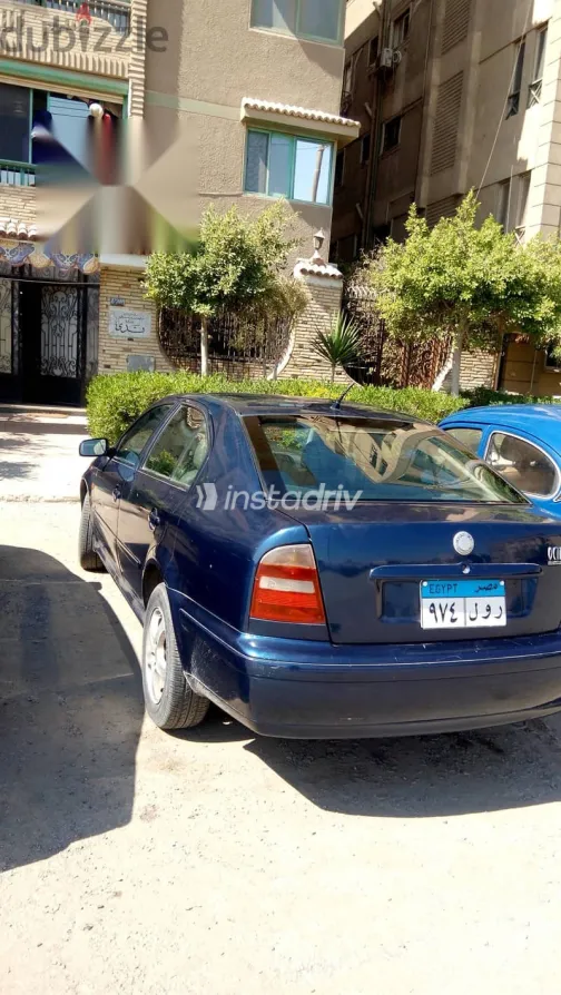 سكودا اوكتافيا 1999 أزرق غامق مستعملة للبيع - 2