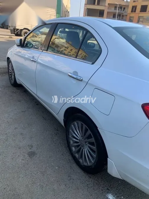 Suzuki Ciaz 2016 White Used for Sale - 5