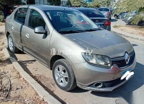 Renault Logan 2015 Gold Used for Sale - 3