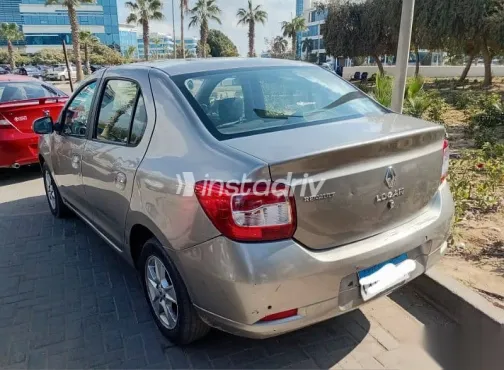 Renault Logan 2015 Gold Used for Sale - 6