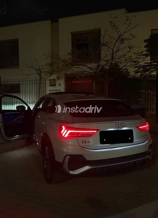 Audi Q3 2022 Gray Used for Sale - 2