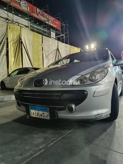 بيجو 207 SW 2006 فضي مستعملة للبيع - 3