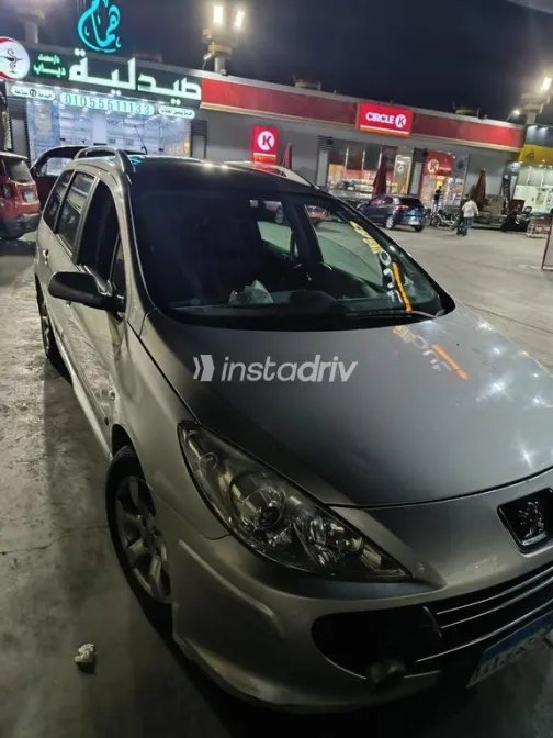 بيجو 207 SW 2006 فضي مستعملة للبيع - 5