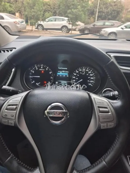 نيسان قشقاي 2017 فضي مستعملة للبيع - 4