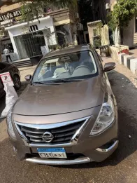 نيسان صنى 2023 برونزي مستعملة للبيع