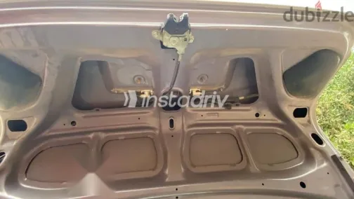 Toyota Corolla 1998 White Used for Sale - 9