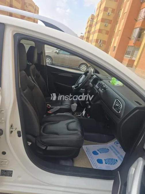 جاك S2 2025 أبيض مستعملة للبيع - 5