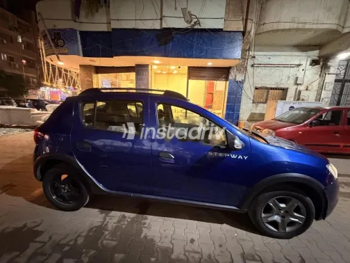 Renault Sandero Step Way 2021 Blue Used for Sale - 3