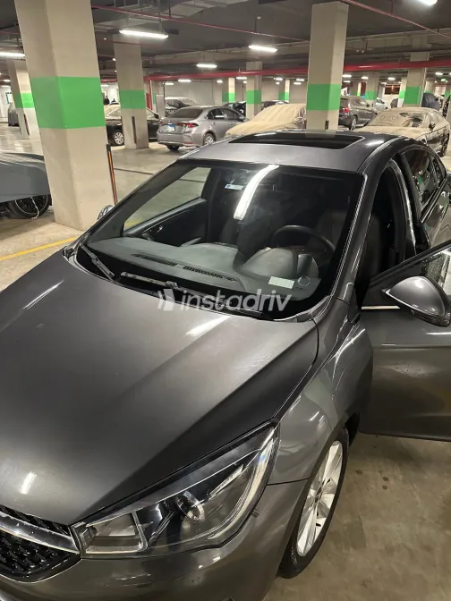 شيرى اريزو 5 2022 أبيض مستعملة للبيع - 2