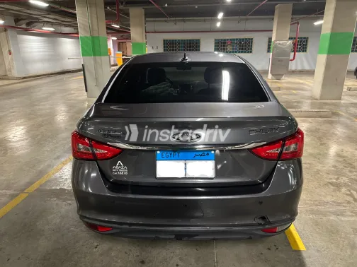 شيرى اريزو 5 2022 أبيض مستعملة للبيع - 10