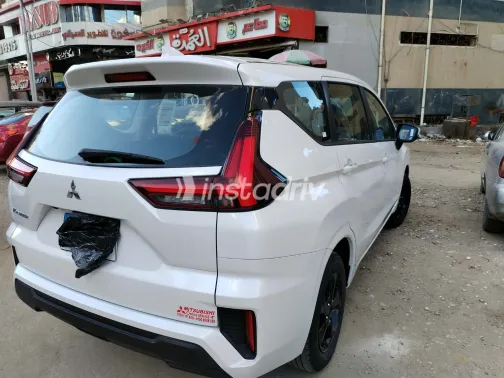 Mitsubishi Xpander 2025 White Used for Sale - 2