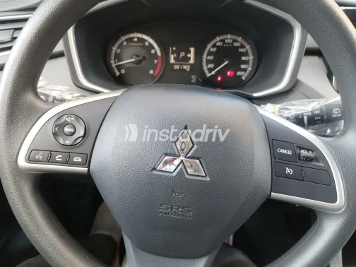 Mitsubishi Xpander 2025 White Used for Sale - 4