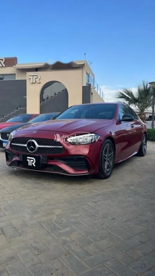 مرسيدس C 180 2024 أحمر مستعملة للبيع - 1