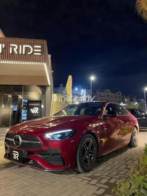 مرسيدس C 180 2024 أحمر مستعملة للبيع - 2