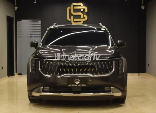 كيا كارنفال 2024 رمادي مستعملة للبيع - 1