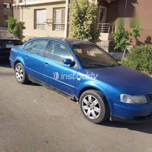 Volkswagen Passat 1998 Dark Blue Used for Sale - 3