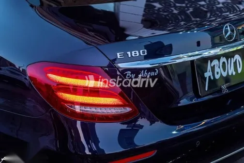 مرسيدس E 180 2019 أزرق غامق مستعملة للبيع - 4