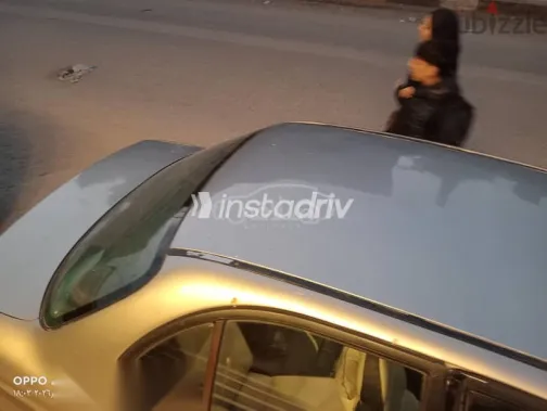 هيونداي اكسنت 1999 فضي مستعملة للبيع - 4