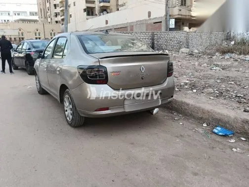 Renault Logan 2015 Brown Used for Sale - 1